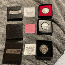 Nuie Vintage And Rare .999 Silver Flash , Supergirl, And Wonder Woman. picture