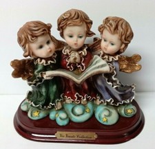 Singing Angel Trio Figurine in resin on wood base Via Veneto Collection Italy picture