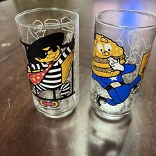 Lot of 2 VTG 1977 McDonalds Big Mac Haburglar Collector Series Glasses Tumblers picture