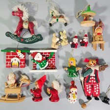 VTG 1970-1980s Xmas Ornament Rustic Old Fashion Red Green Lot of 14 Wooden Craft picture