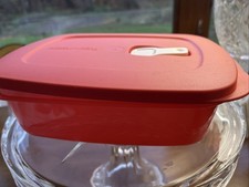 New Tupperware 4 C Crystal Wave Container picture