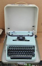 Vintage Olympia SM4 SENATORIAL # 71 Portable Typewriter w/ Case - Serial 1674566 picture