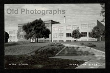 R.P.P.C. PERRY IOWA HIGH SCHOOL OLD/VINTAGE PHOTO- H802 picture
