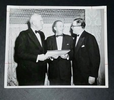 VTG 1954 Walt Disney Type 1 Original Press Photo LA Teachers Science Award RARE picture