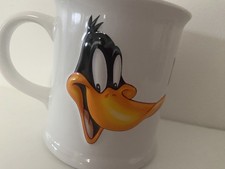Daffy Duck Looney Tunes Embossed Mug Warner Bros Studio Store Vinrage 2003 RARE picture