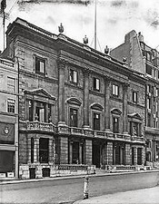 The Devonshire Club 50 St James Street London 1950 This gentl- 1950 Old Photo picture