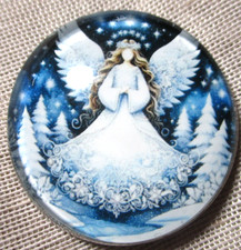 NEW LARGE WHITE ANGEL IN BEAUTIFUL WHITE GOWN WITH SNOW COVERED TREES 30mm picture