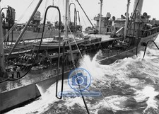USS KANKAKEE FLEET OILER REFUELING SOLOMONS WORLD WAR II 1944 5X7 PHOTO picture