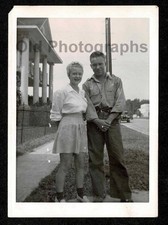 HANDSOME YOUNG COUPLE MAN PRETTY WOMAN SKIRT SIDEWALK CAR OLD/VINTAGE PHOTO-I156 picture