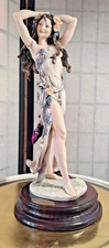 Rare Giuseppe Armani Figurine 1352/E 