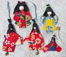 5 VINTAGE JAPANESE MINIATURE ORIGAMI WASHI FLAT PAPER DOLLS IN KIMONO WITH BELLS picture