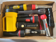 lot of 13 Vintage Flashlights RAY-O-VAC EVEREADY Mag Lite - UNTESTED picture