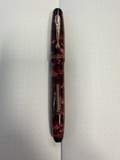 Vintage Parker Parkette Marbled Red Plastic Gold Trim Fountain Pen Gold Nib picture