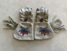 Vintage Native American Indian Leather  Beaded Gauntlets Gloves w/Fringe picture