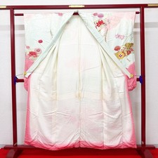 Elegant Japanese Furisode Kimono White Pink Floral Gold Accents Silk Formal Wear picture