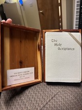 Vintage 1971 JPS Holy Scriptures Tanakh Hebrew Bible Wooden Cedar Box Case picture