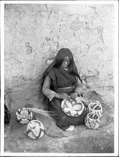 Hopi basket weaver Koch-ye-amp-se at Mishongnovi Arizona 1897 Old Photo picture