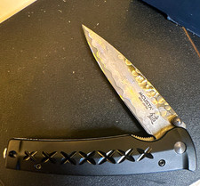 Mcusta MC-0161D Pocketknife Hammered Damascus Steel Blade Black Aluminum Signed picture