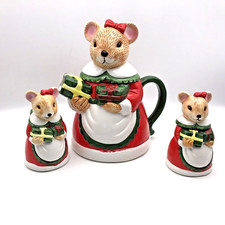 QVC Network Mother Mouse Christmas Tea Set W/Teapot, Creamer, Sugar Bowl w/Spoon picture