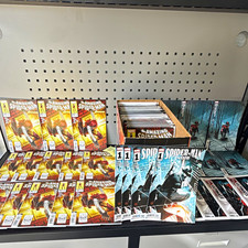 Marvel Spider-Man and Ultimate Wolverine massive comic book bundle 200+ books picture