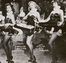 Las 3 Alegres Comadres Legs Fishnet Stockings Heels RPPC Postcard Cheesecake picture