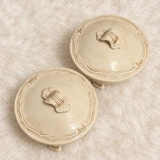 Vietri Vintage Italy 2 Cream Lidded Bowls Covered Dishes Set Farmhouse Kitchen picture