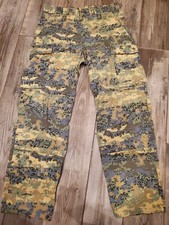 Austrian Bundesheer Tarnanzug Neu Army Camo Field Pant 96-100 V-VI. Very rare. picture