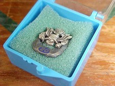 Vintage US 20 YEAR SERVICE Sterling Pin AIR FORCE Military Wings NIB picture