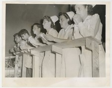 Nurse Female In Uniform WAC WWII 1942 Church Mass Type 1 Photo J15092 picture