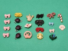 Vintage Antique Fun Plastic Button Lot of 21 Pieces Buttons picture