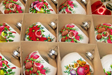 Lot VTG Glass POINSETTIA Flowers PINECONE Film BALL Christmas Ornaments USA picture