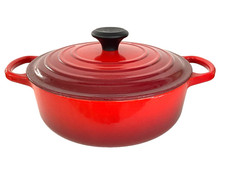 # 24 Le Creuset Red Cast Iron Pot 3 1/2 Qt France enameled cast iron 3,1 Lt picture