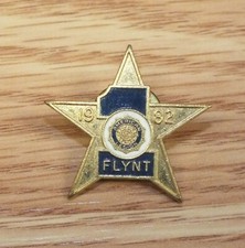 Vintage 1982 Flynt Michigan American Legion Star Collectible Pin / Lapel picture
