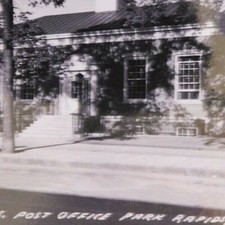Vintage RPPC Real Photo Postcard - U.S. Post Office Park Rapids, MINN c1949-51 picture