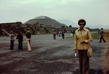 Teotihuacan Pyramid, Mexico; 1976 SIX Original 35mm Slides   N10 picture