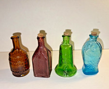 VINTAGE LOT 4 WHEATON MINI BOTTLES ORGINAL BOX picture