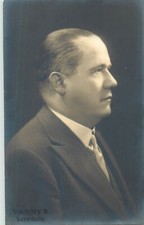 Historical figure studio portrait photo postcard Vandyk London picture