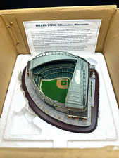 Danbury Mint Miller Park Milwaukee Brewers Stadium Replica picture