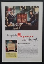 1947 Magnavox Radio-Phonograph Vintage 7x10