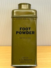 VINTAGE FOOT POWDER MILITARY TIN # 1245800 ARMY GREEN US  MEMPHIS TN ALMOST FULL picture