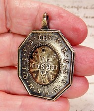 ANTIQUE 18TH CENTURY ST. BENEDICT SATAN DEVIL EVIL EXORCISM CROSS BRONZE MEDAL picture