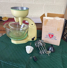 General Electric Hotpoint 49X390 Stand Mixer 115V 5-Speed Pyrex Bowl Juicer picture