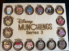 Disney Munchlings Series 3 Disney Character Pins Set with board picture