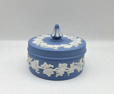 Wedgwood Jasperware Blue Trinket Box Grapevine 3