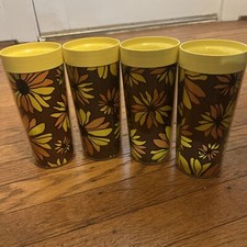 Vintage West Bend Thermo-Serv Daisy (4) Tumbler Set Yellow Flowers Retro 70s picture
