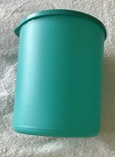 Tupperware Round Extra Large Dry Goods Storage 14 Cup 3.3 Liter New Aqua Blue picture