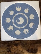 WEDGWOOD Jasperware Vintage 10th Anniversary Plate Featuring Windsor Castle Etc picture