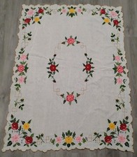 Vtg Fine Linen Tablecloth Floral Crossstich Hand Embroidered Scalloped 64