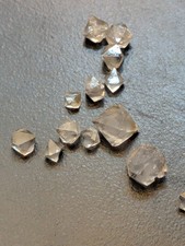 1.5ct.  13 Pc Fluorescent Cumberland Habit Quartz Double Terminated Micro Floatr picture