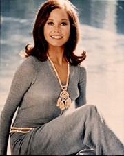 LMPE50 Color 2nd Gen Restrike Photo by Bob Willoughby in 1971 MARY TYLER MOORE picture